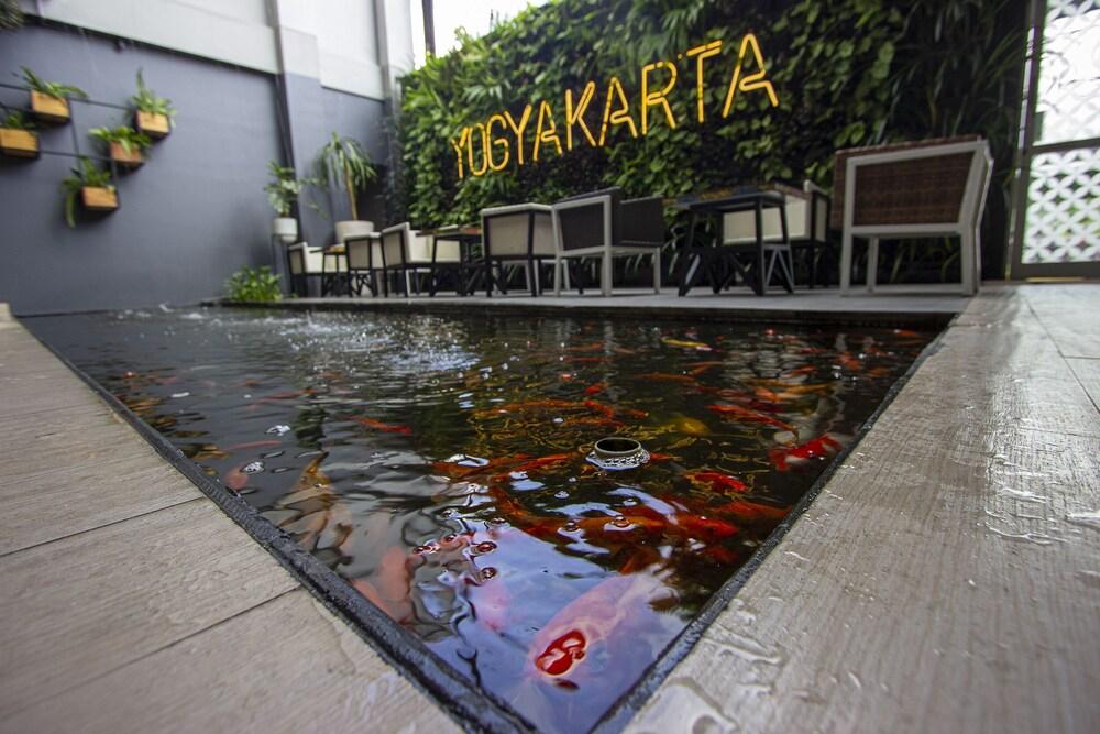 Hotel Fortunagrande Seturan Yogyakarta Eksteriør billede