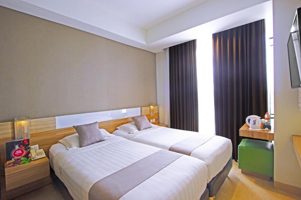 Hotel Fortunagrande Seturan Yogyakarta Eksteriør billede