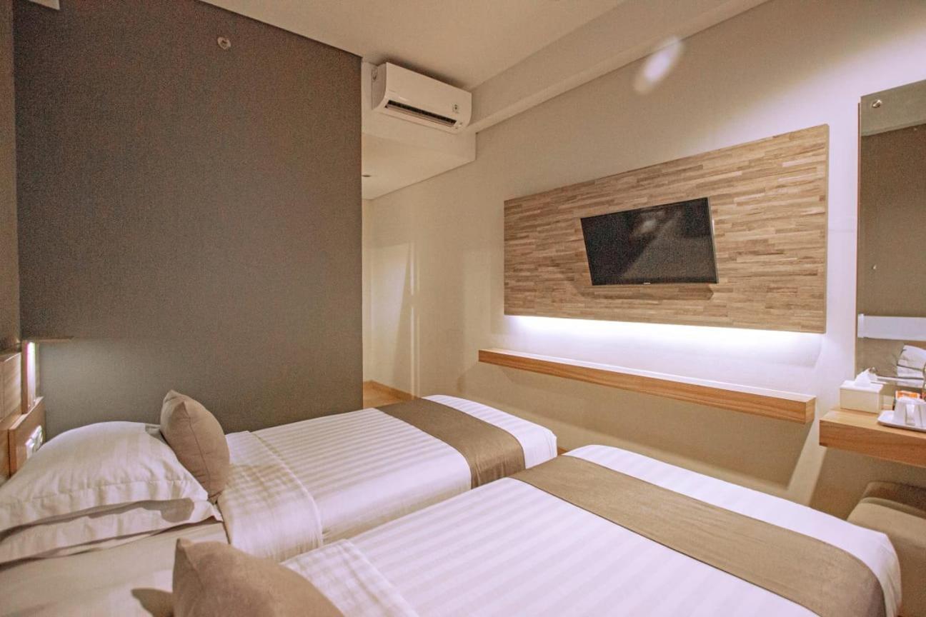 Hotel Fortunagrande Seturan Yogyakarta Eksteriør billede