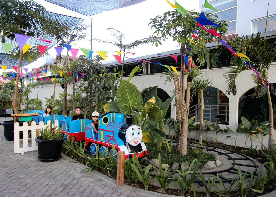 Hotel Fortunagrande Seturan Yogyakarta Eksteriør billede