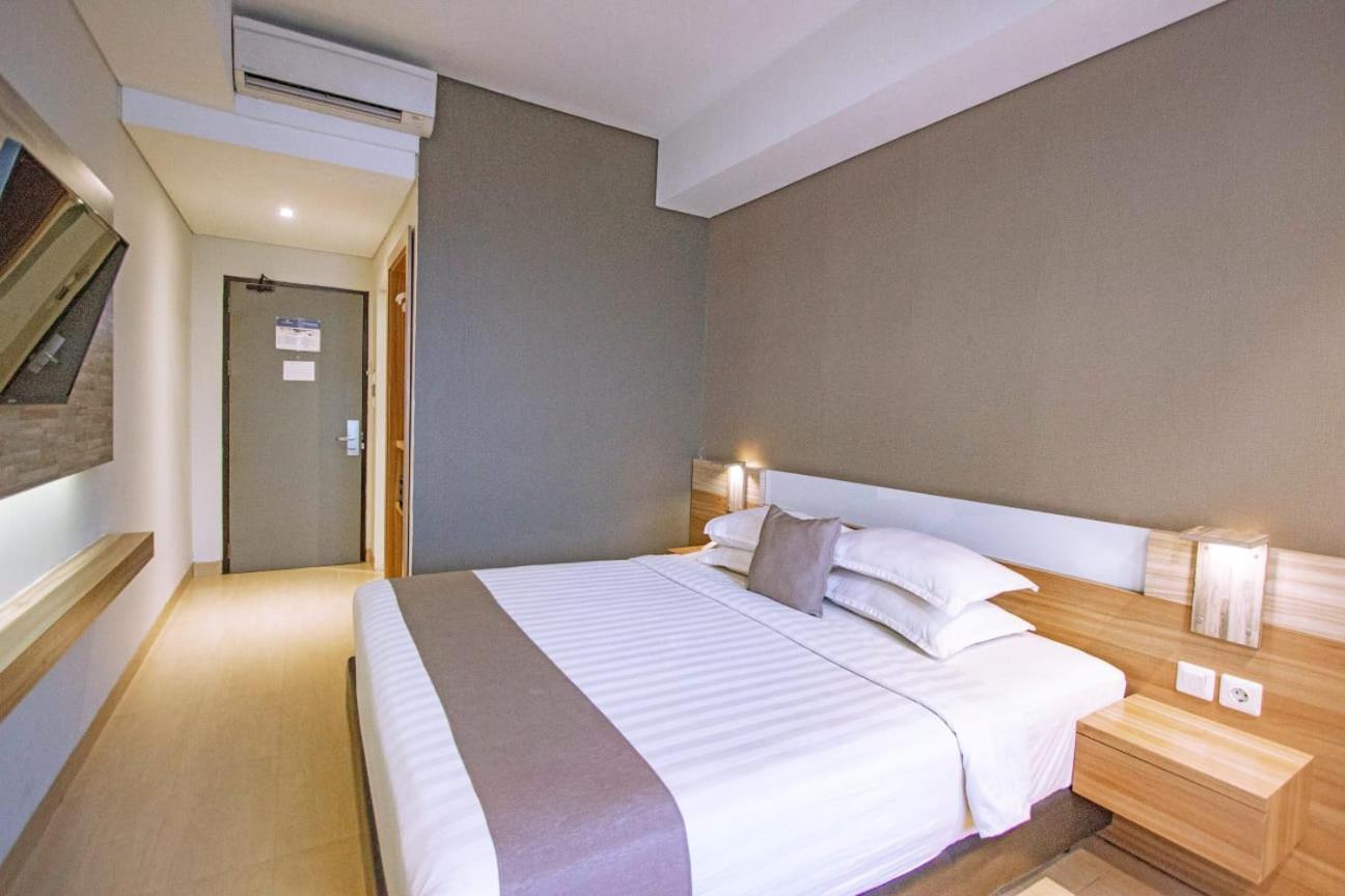 Hotel Fortunagrande Seturan Yogyakarta Eksteriør billede